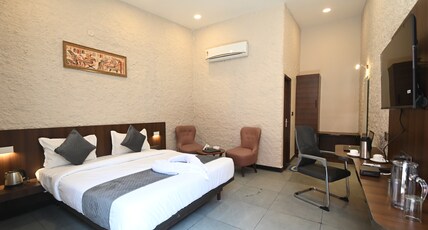 Hotel Navtara Room Type - Deluxe Cottage Room