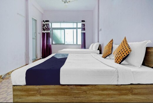 Hotel Konark & Restaurant