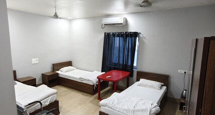 Hotel Sri Krishna Room Type - Standard Triple Room