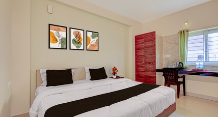 Super Hotel O AIIMS Bhubaneshwar Formerly Madhusudan Palace Room Type - Deluxe with Twin Bed