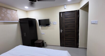 HOTEL AKAASH Room Type - A/C Super Deluxe