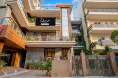 Hotel O J D Resisdency