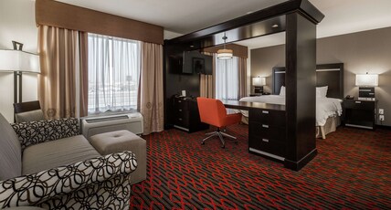 Hampton Inn & Suites by Hilton Lethbridge Room Type - 1 KNG STUDIO SUITE NOSMOKE