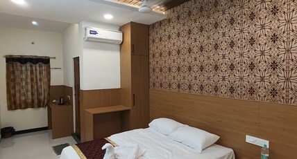 Nalli Plaza Room Type - Elite Double Room