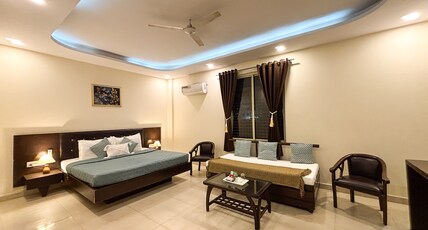 Hotel City Heritage (300mtr from Ganga Ghat) Room Type - TRIPLE ROOM