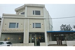The Millennium Kashi Hotel