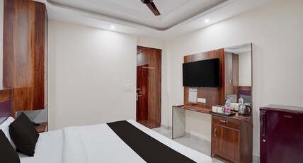 Townhouse Phase 3 DLF Cyber City Room Type - Deluxe
