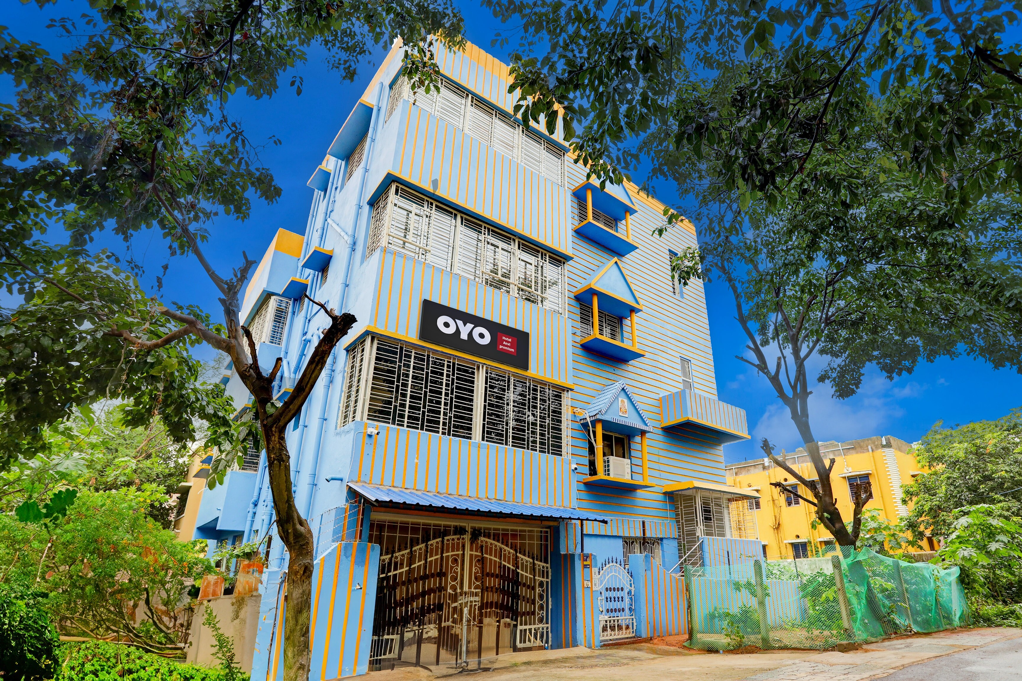Hotel O Ayendri Premium Guest House - Tap to explore photos