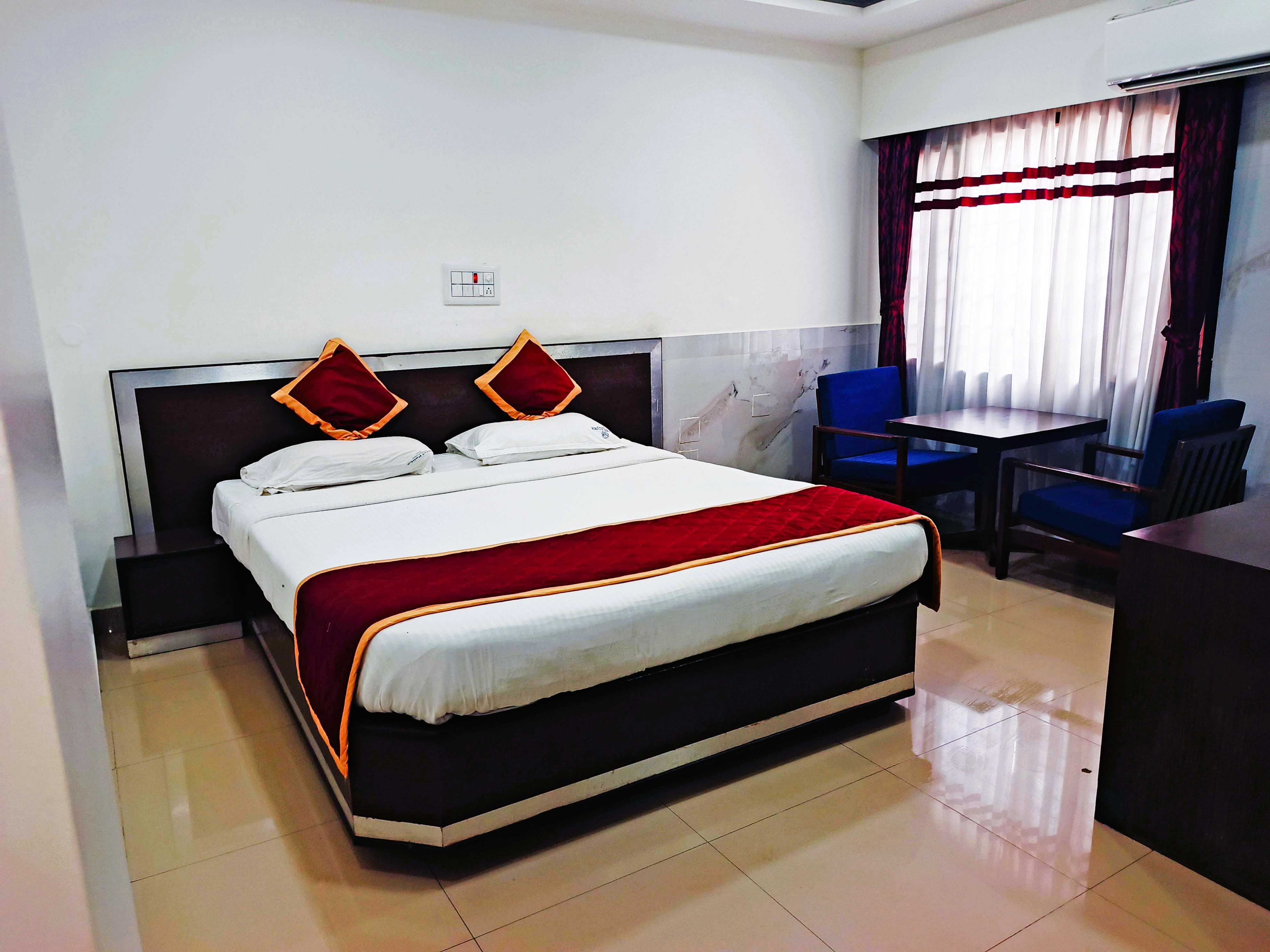 Hotel Palika - Tap to explore photos