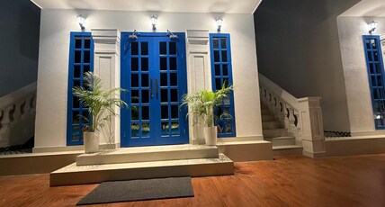 Deer Donna  Room Type - Deluxe room with hill view room