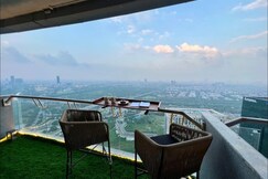 Riverside Sky High evening night stay At Supernova