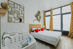 Exceptional studio - 2P - Moulin Rouge