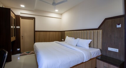 HOTEL PRM ARUNA ARCHADIA Room Type - Superior