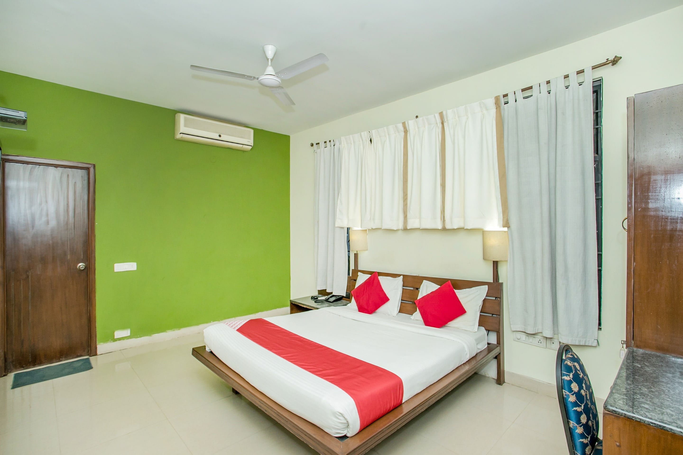 Hotel O Petunia Boutique Hotel - Tap to explore photos
