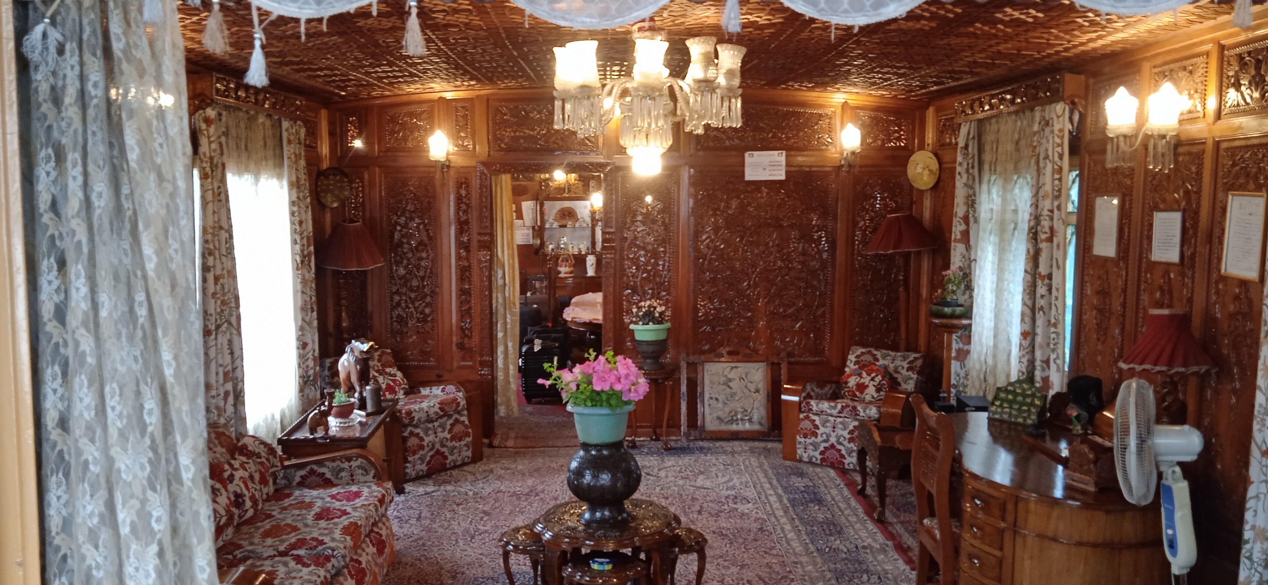 Houseboat Nanga Parbat - Tap to explore photos