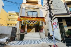 Hotel Shri Kaila Devi sharnam