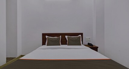 Collection O Salasar Inn Room Type - Classic