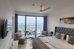 14 Furnishingnest suite with Balcony Infinity Pool