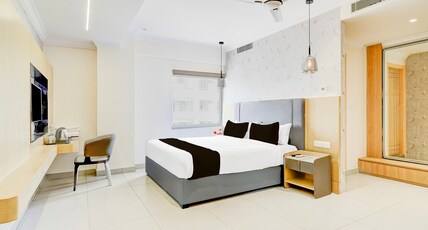 Super Townhouse Oak AECS Layout Brookfield Room Type - Suite