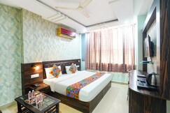 FabHotel The Max