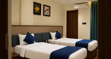Hotel Elite Executive Lodging Room Type - Deluxe Room With Twin Bed