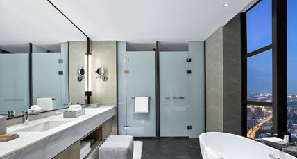 Hilton Jiaxing Room Type - TWIN EXECUTIVE SUITE