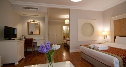 Taksim Metropark Hotel Room Type - Deluxe Family Room Taksim Metropark Hotel Room Type - Deluxe Family Room