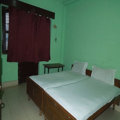 Hotel Sonmony - Tap to explore photos