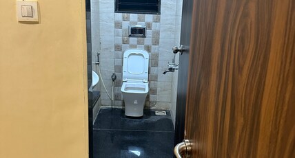 GOLDEN PALACE LODGING AND BOARDING Room Type - Deluxe A/C ROOM