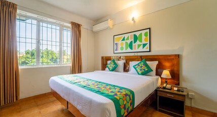 Treebo Classic Highway Side Room Type - Deluxe Family Room