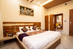 Hotel Crown Plaza