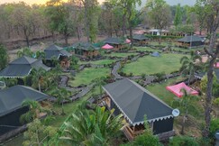 THEROYAL RIVER RESORT