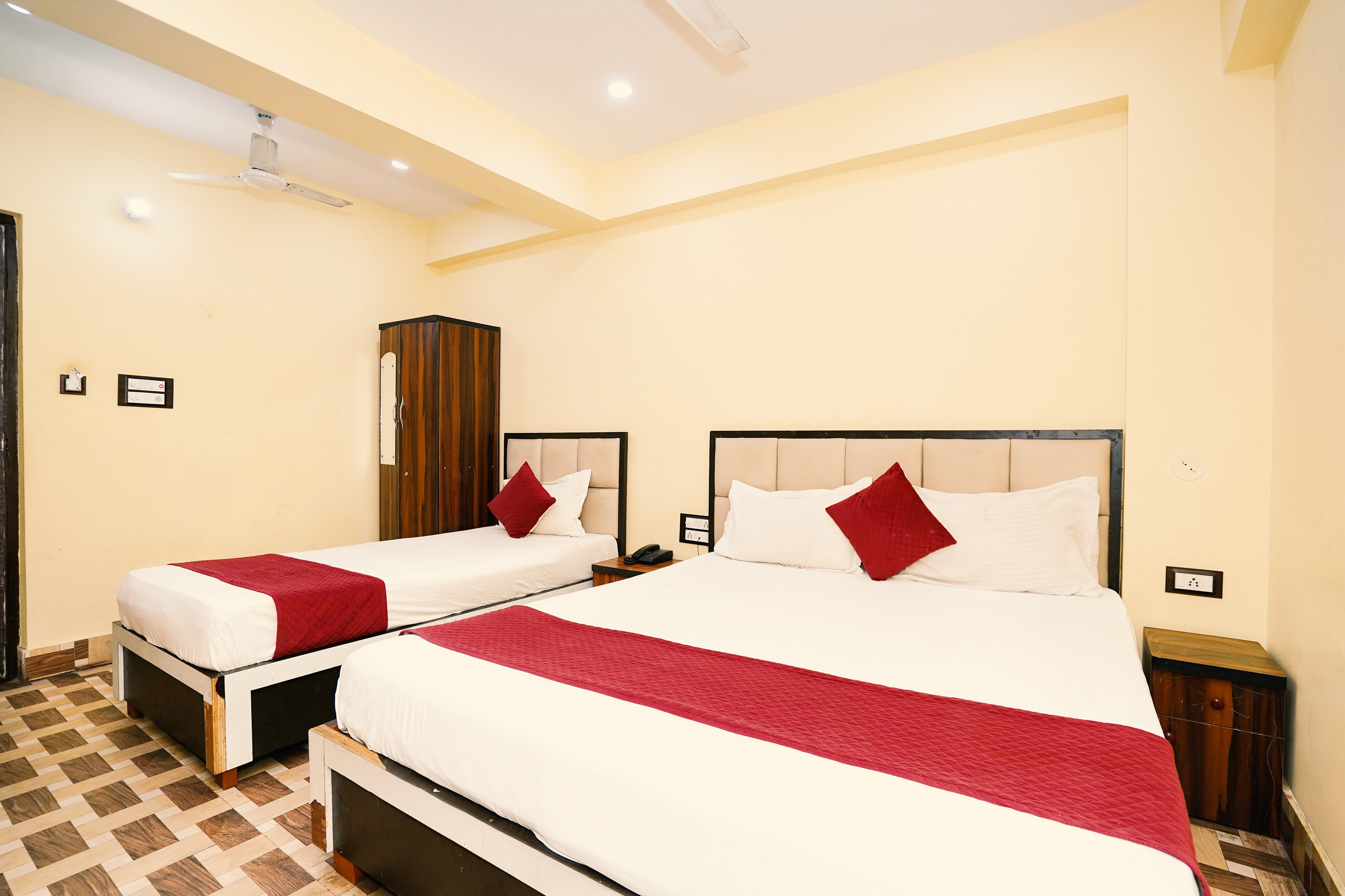 Hotel Vikrant - Tap to explore photos
