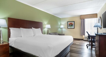 Best Western Gastonia Room Type - 1 King Bed, Non-Smoking, High Speed Internet Access, Microwave And Refrigerator, Work Desk, Sofa, Fu Best Western Gastonia Room Type - 1 King Bed, Non-Smoking, High Speed Internet Access, Microwave And Refrigerator, Work Desk, Sofa, Fu