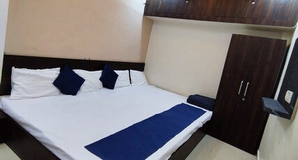 Hotel Mukhiya Palace Ujjain Room Type - Four Bed AC Room