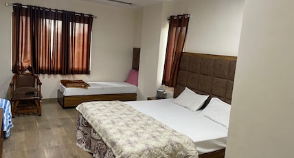 The Agarwal's inn Room Type - Family room near railway station The Agarwal's inn Room Type - Family room near railway station