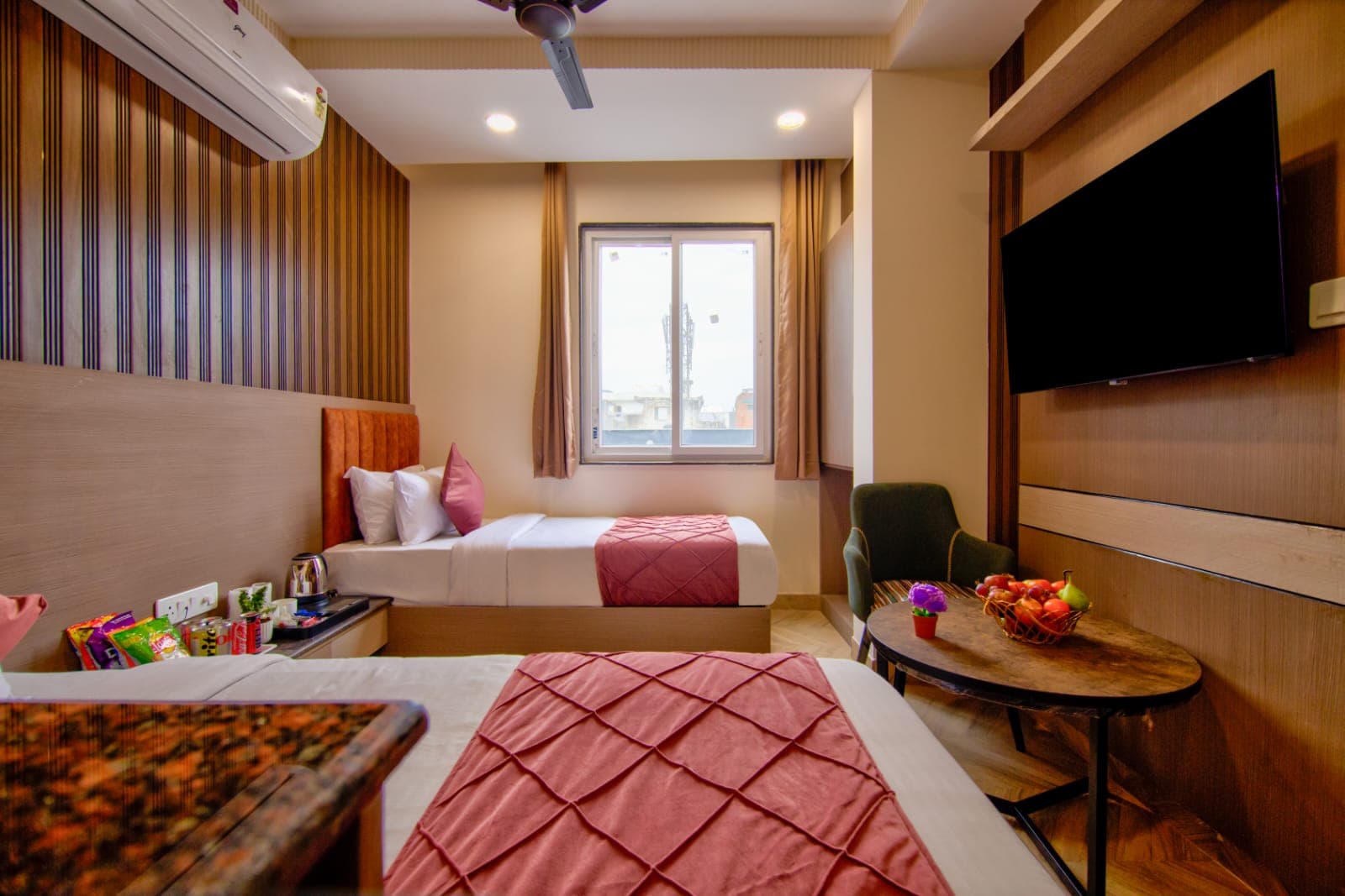 Hotel Stay Inn Near Delhi Airport - Tap to explore photos