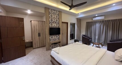 Shri sagar Hotel Room Type - Premium AC Room Shri sagar Hotel Room Type - Premium AC Room