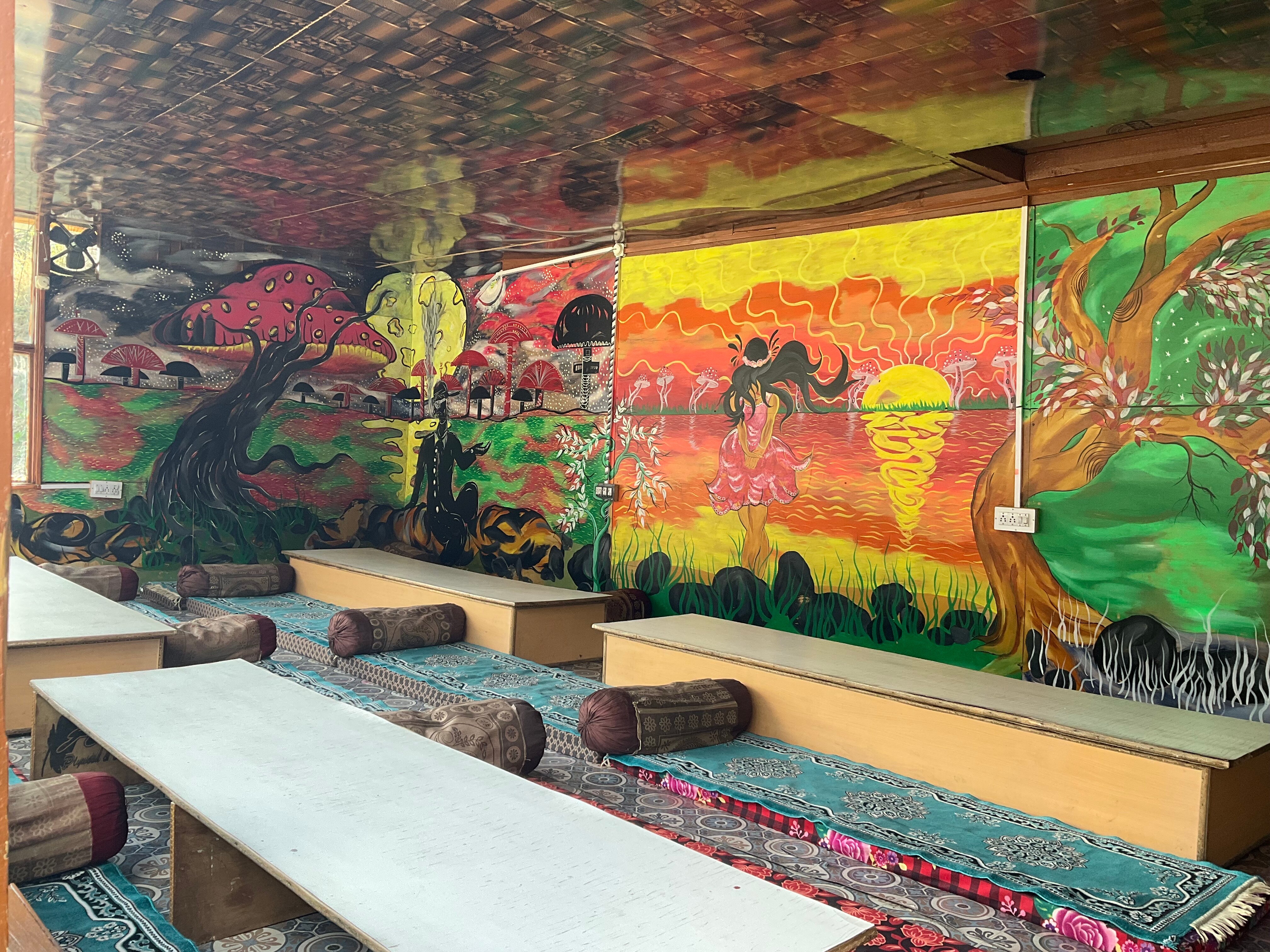 Himalaya Guest House - Tap to explore photos