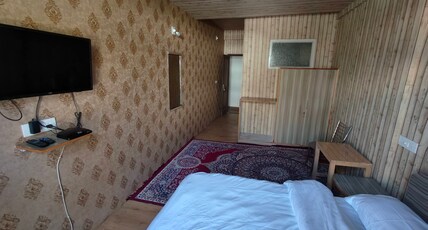 1 The ile Room Type - Bedroom 101