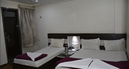 Hotel Midtown Room Type - Deluxe Triple Bed (Non-AC)