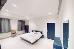 Hotel Grand Savita