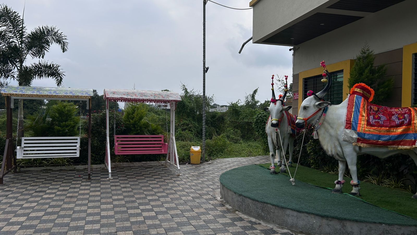 Hotel Vikrant inn - Tap to explore photos