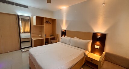 Hotel Ananda Inn Room Type - Business Room