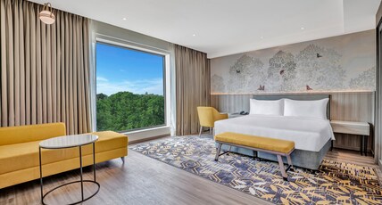 Hilton Garden Inn Jabalpur Room Type - King Deluxe Suite
