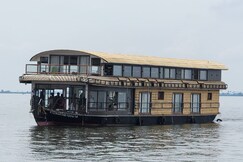 VISTARA BACKWATER CRUISE