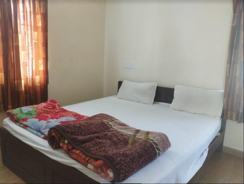 STARLIGHT HOTELS KODAI - Tap to explore photos