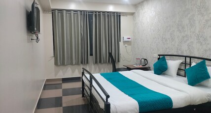 Hotel Shanti Inn Varanasi Room Type - Deluxe Room