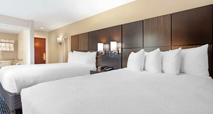 Best Western Plus Fairfield Hotel Room Type - 2 Queen Beds, Mobility Accessible, Communication Assistance, Bathtub, Non-Smoking, Full Breakfast