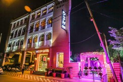 D2M Hotel and Restaurant